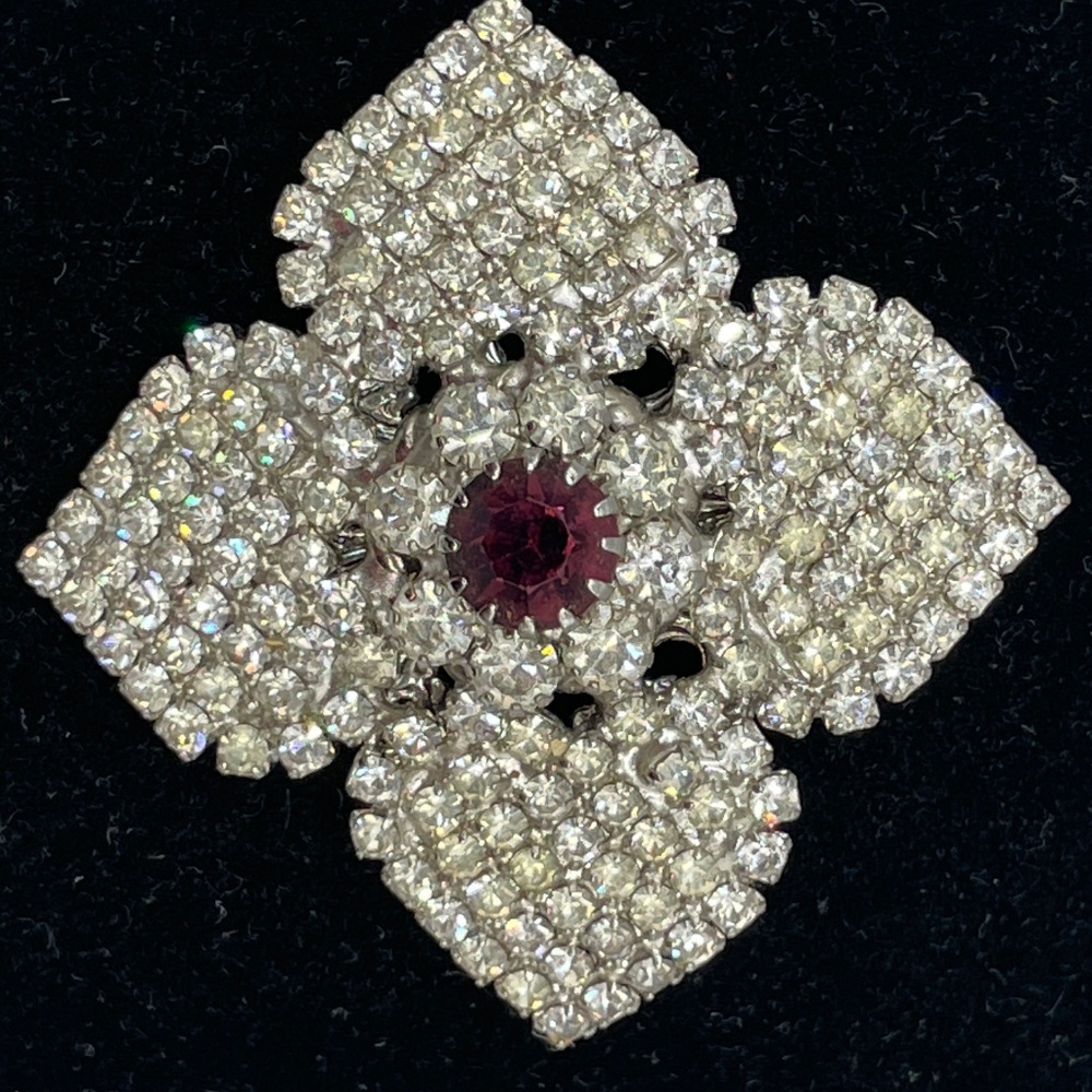 Hobe Signed Vintage Rhinestone Pin Brooch Pendant